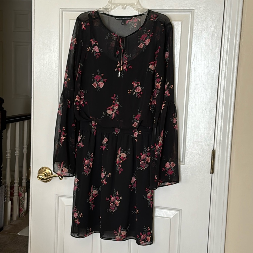 White House Black Market dress (size small)
